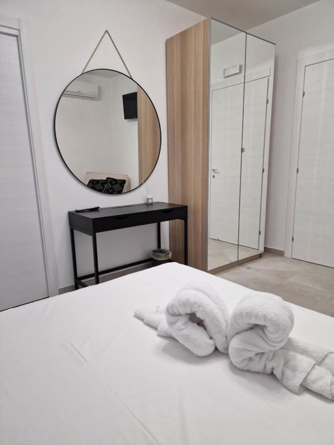 Villa Eden, Bed And Breakfast Чинизи Экстерьер фото