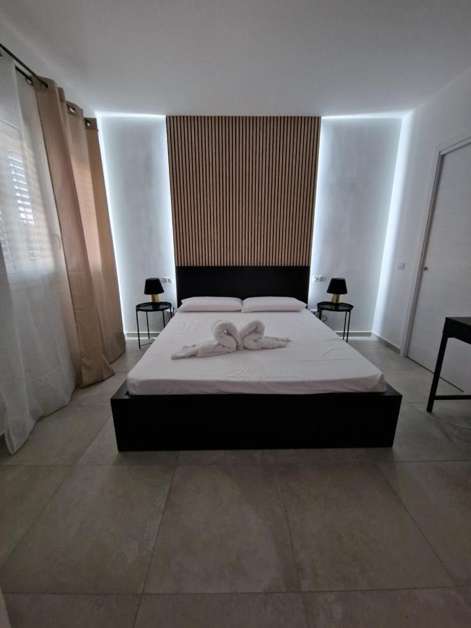 Villa Eden, Bed And Breakfast Чинизи Экстерьер фото