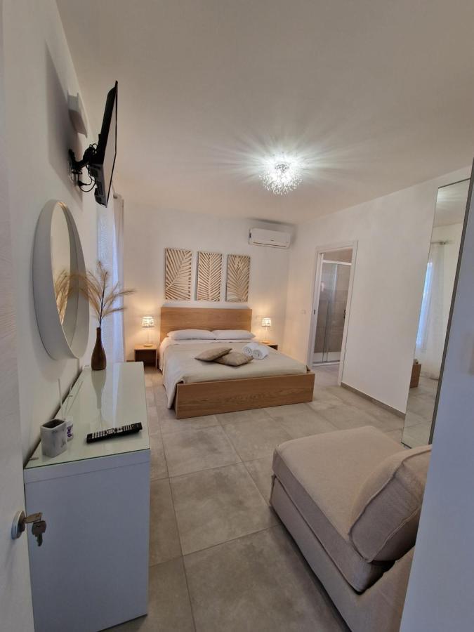 Villa Eden, Bed And Breakfast Чинизи Экстерьер фото